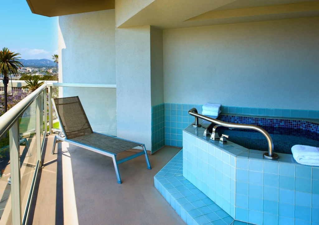 Hyatt Centric Delfina Santa Monica