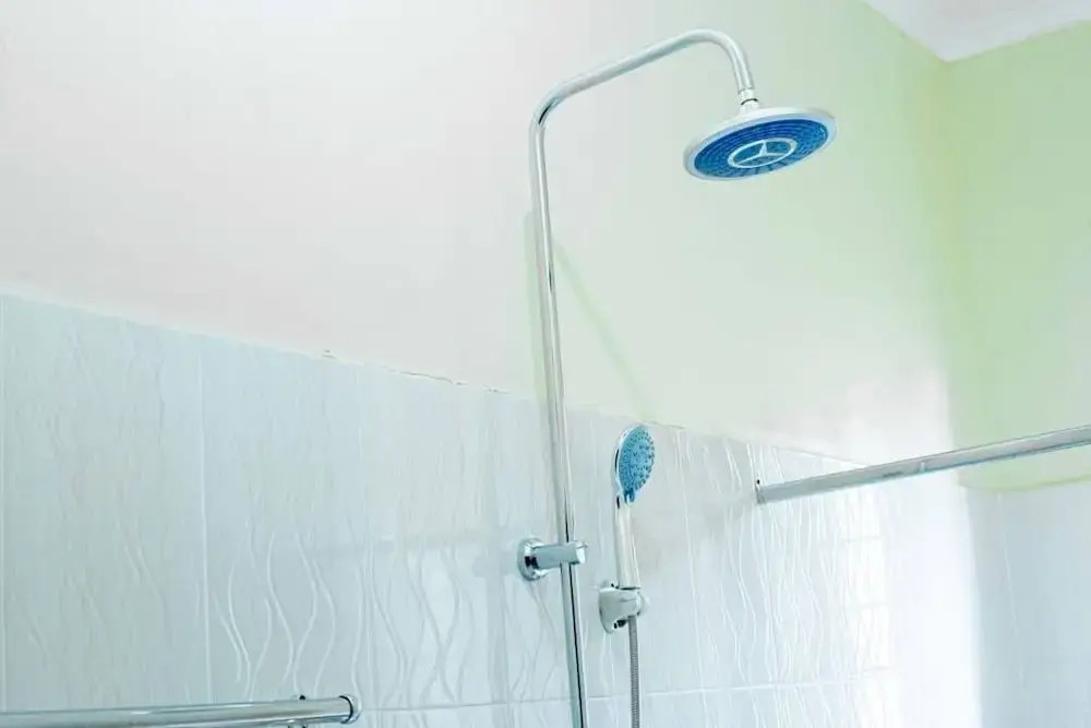 L&j modern backpackers BnB