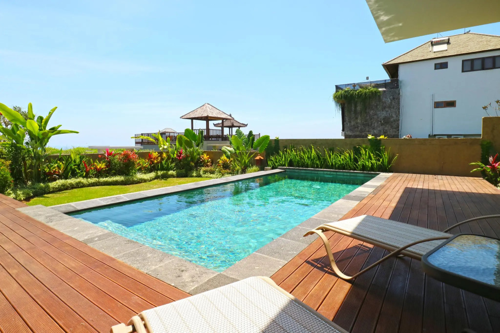 The Ocean Views Luxury Villas & Apartment