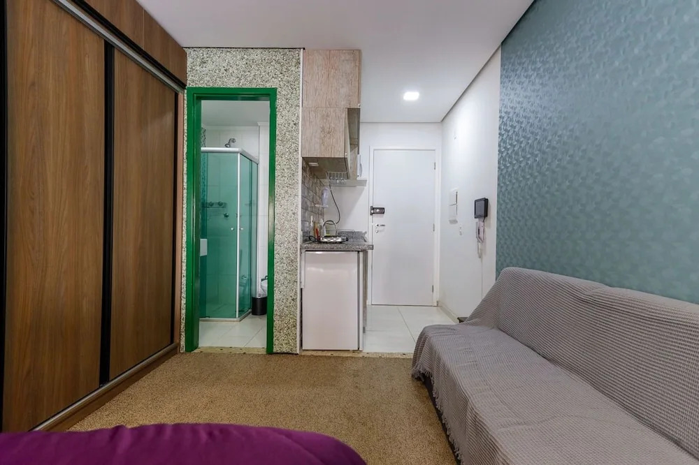Studio c Piscina e Academia a 600m do Metr
