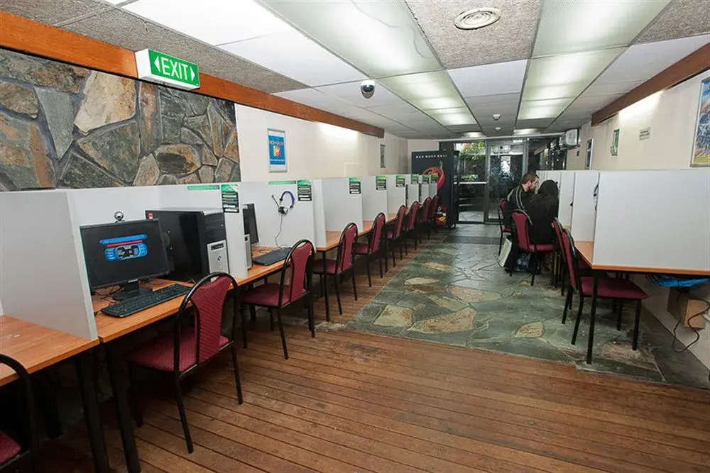 Islander Backpackers Resort