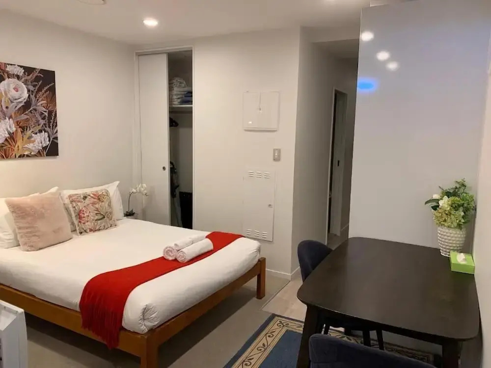 Heart of AKL Modern Studio PoolGymSauna