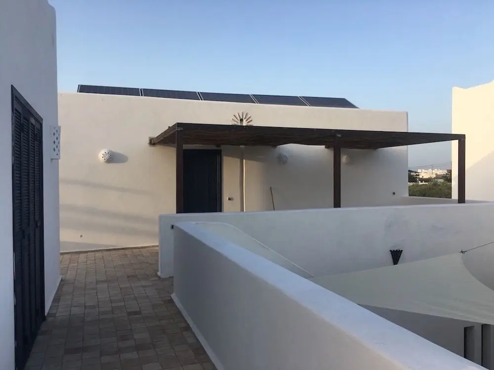 Guest House 12 People, 5 Bedrooms, Overnight or Full Rental