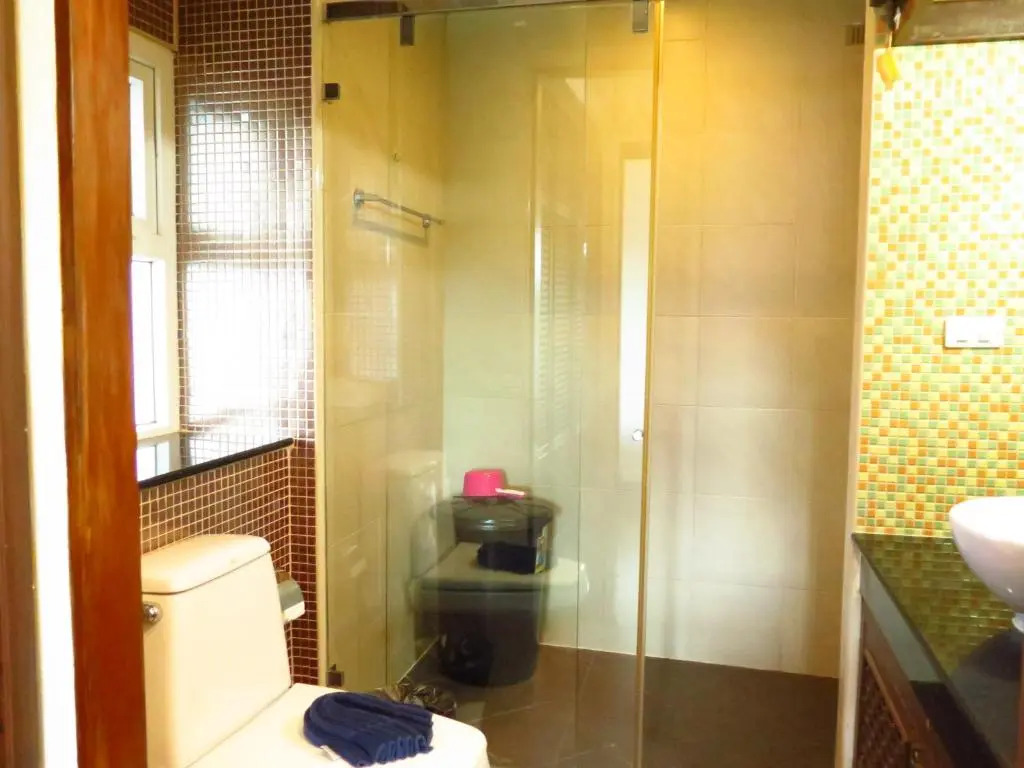 6-39 - 2 Bdr Condo With Balcony and Shared Pool
