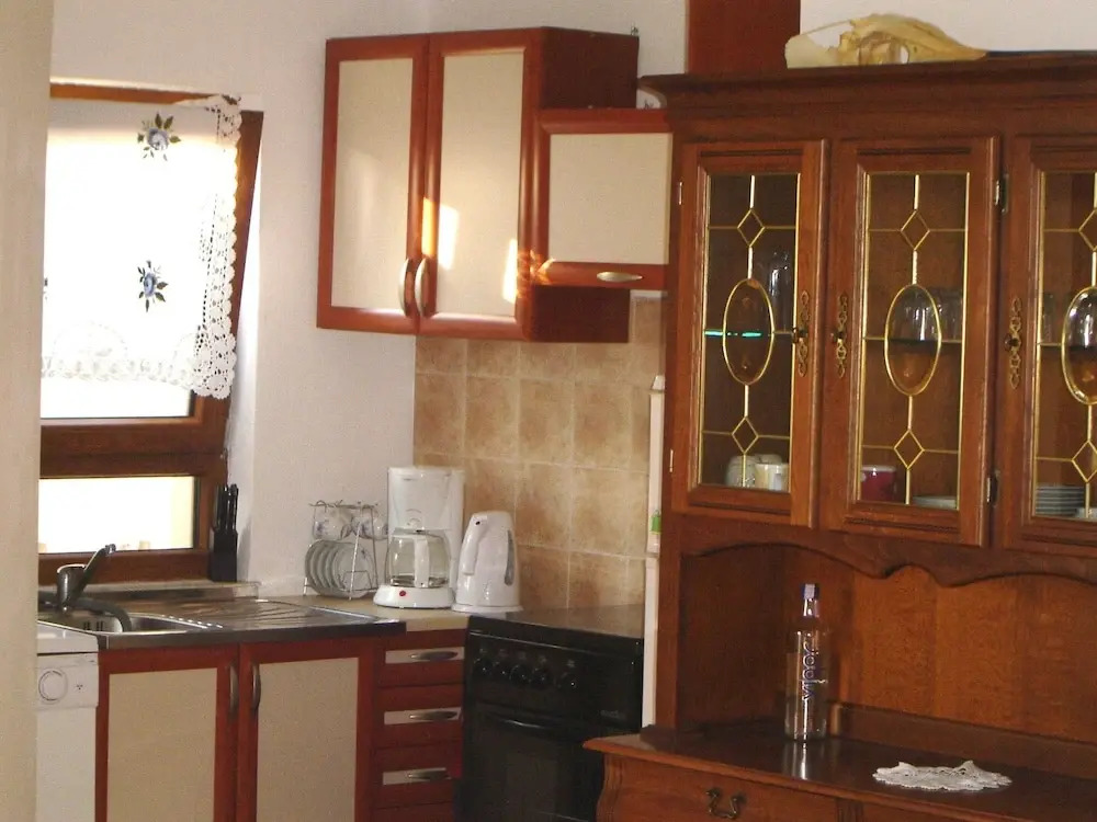 Holiday Home Sisan Near Beach & Pool