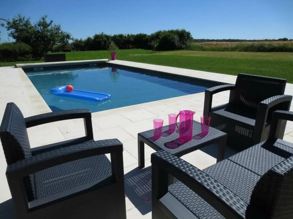 Gîte Nazelles-Négron, 3 pièces, 3 personnes - FR-1-381-7