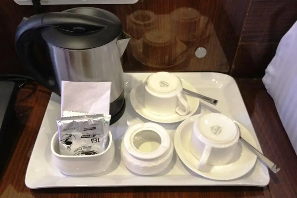 Hotel S S Inn