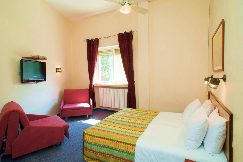 Jrose Hotel