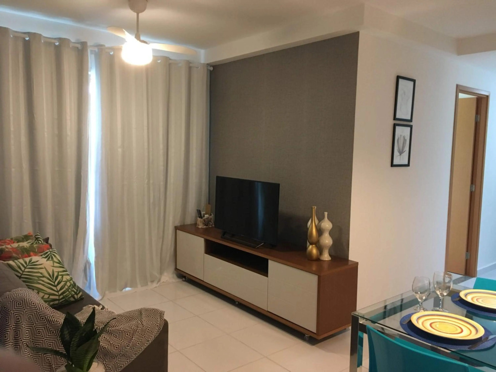 Muro Alto Condomínio Clube - Flats completos para a família por Yolo
