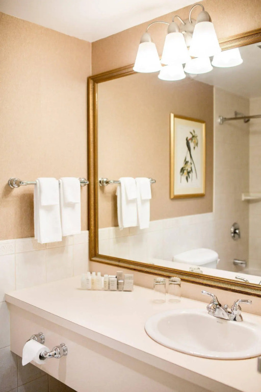 The Lord Nelson Hotel & Suites