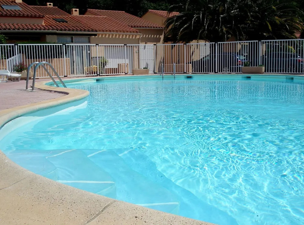 House with 2 Bedrooms in Argeles Sur Mer, with Shared Pool, Enclosed Garden And Wifi - 2 Km From the Beach
