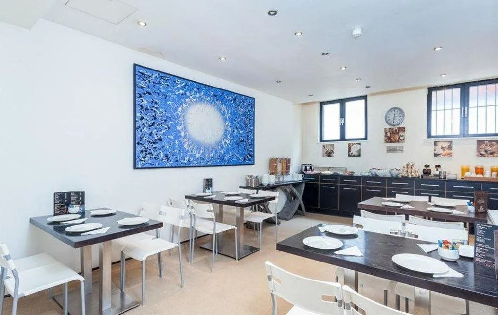 Avni Kensington Hotel