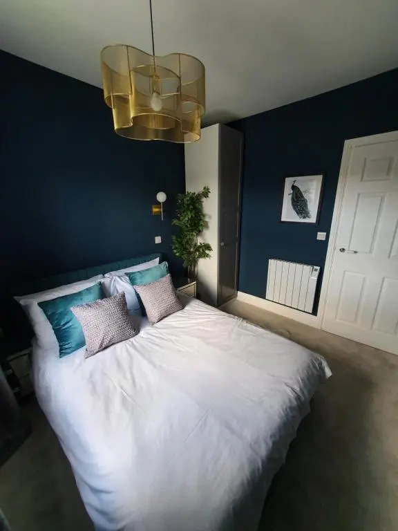 The Loughborough - Elegant, glamourous boutique 1 bed, central Truro