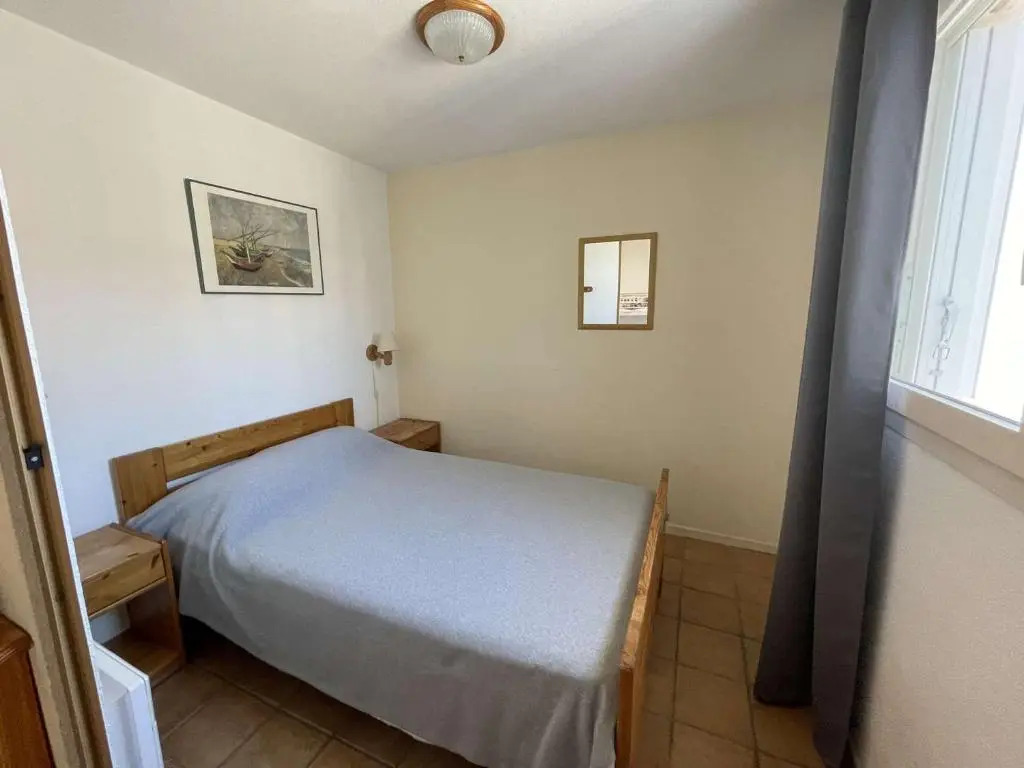 Appartement Le Grau-du-Roi, 1 pièce, 4 personnes - FR-1-250-236