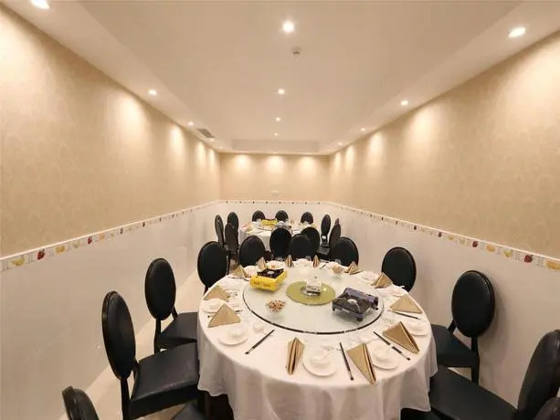Vienna Hotel Guangzhou Panyu Shiqiao Center Branch