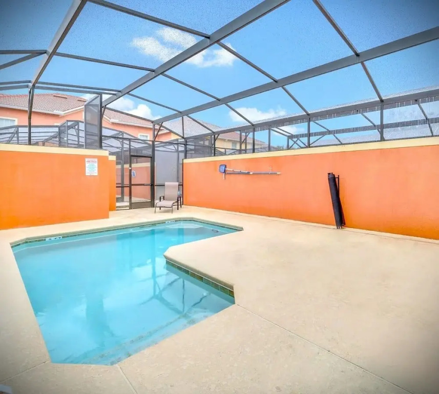 Private Pool Getaway! Near Theme Parks!