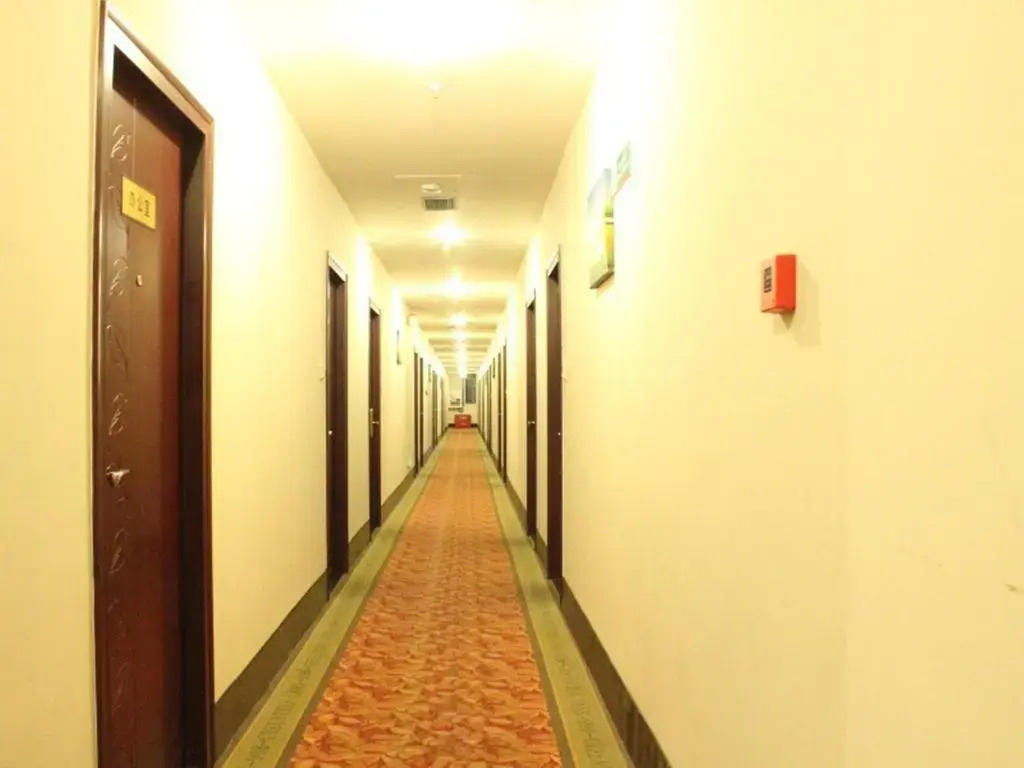 Yiwu Bogao Hotel