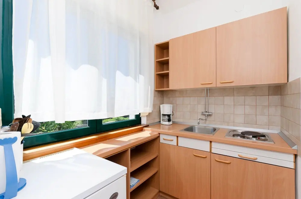 Apartments Near the sea Barbat