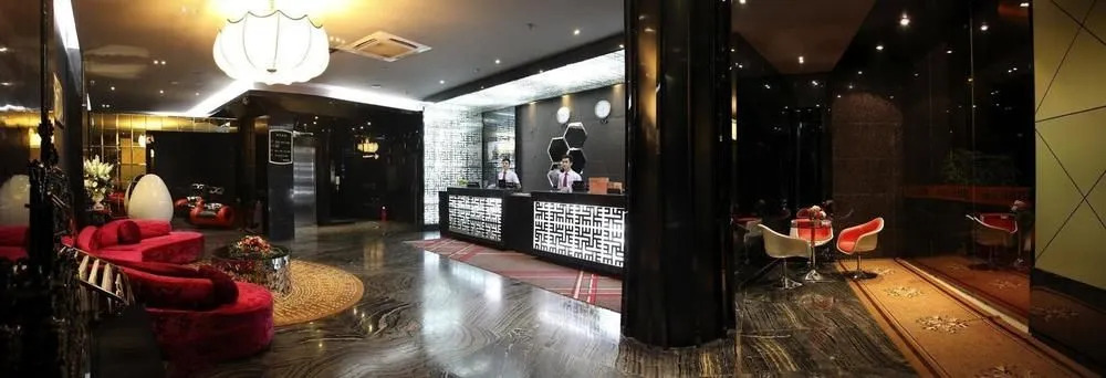 Jixiang Holiday Hotel (Nanning No. 33 Middle School Metro Station)(锦文大酒店(三十三中地铁站店))