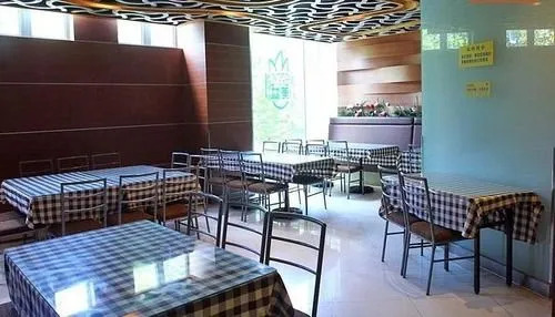 Home Inn Selected Shanghai Dahua Xincun Road Subway Station
