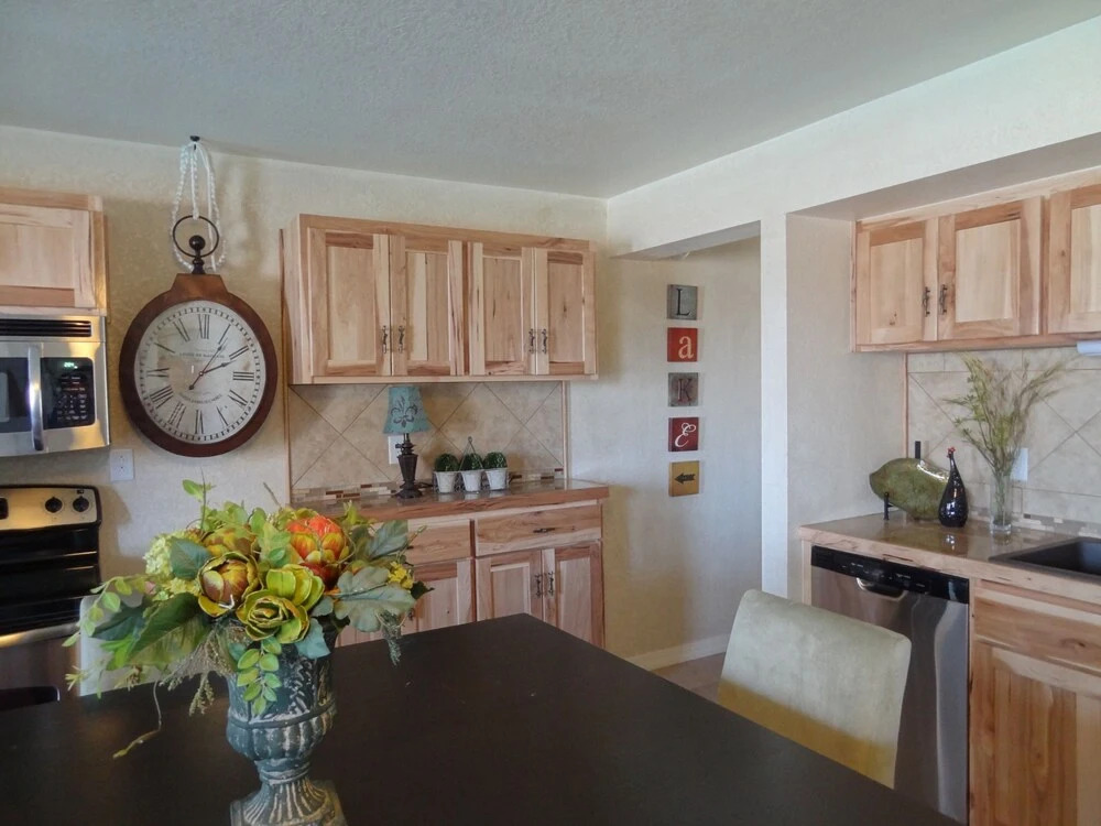 A2 - Poolside King Cabana with full kitchen, king bed, sleeper sofa and pool access