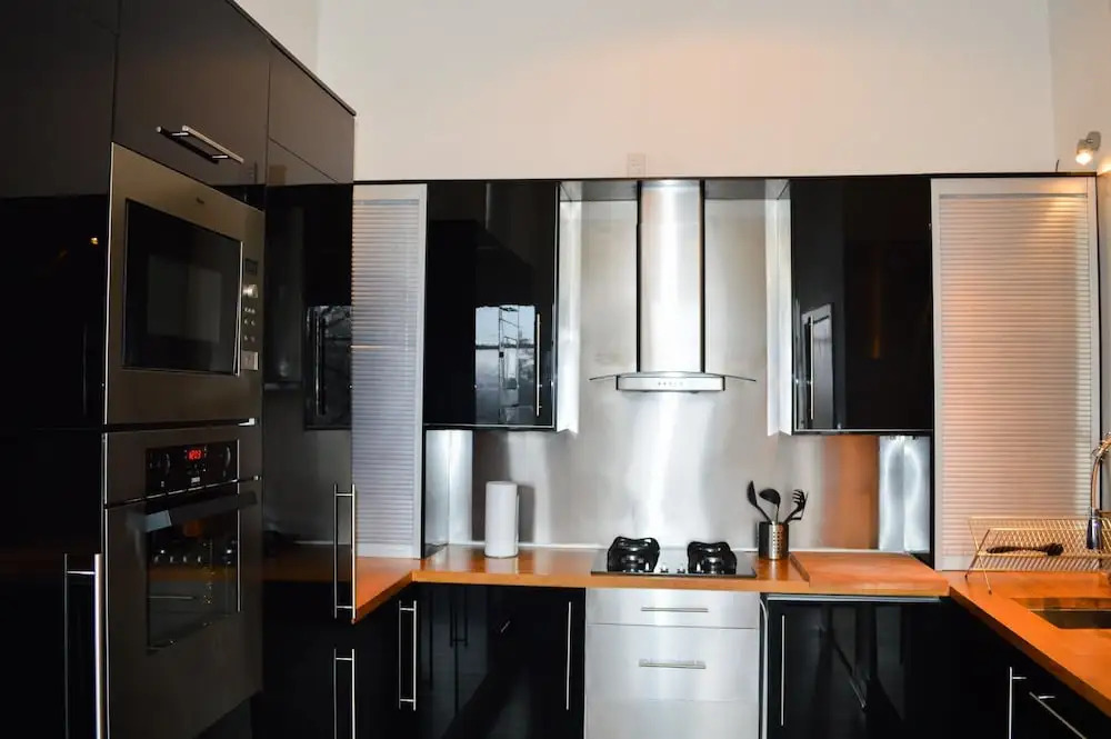 Traditional 2 Bedroom Home in Edinburgh