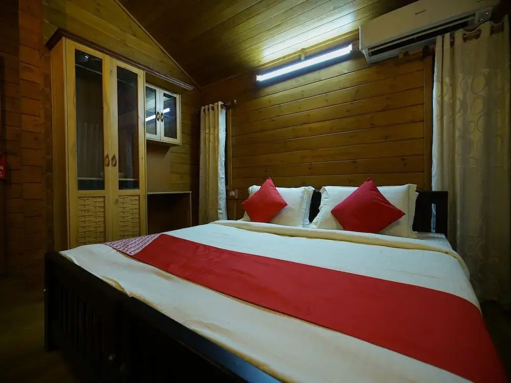 OYO 14514 Home Riverside Cottage Vyttila