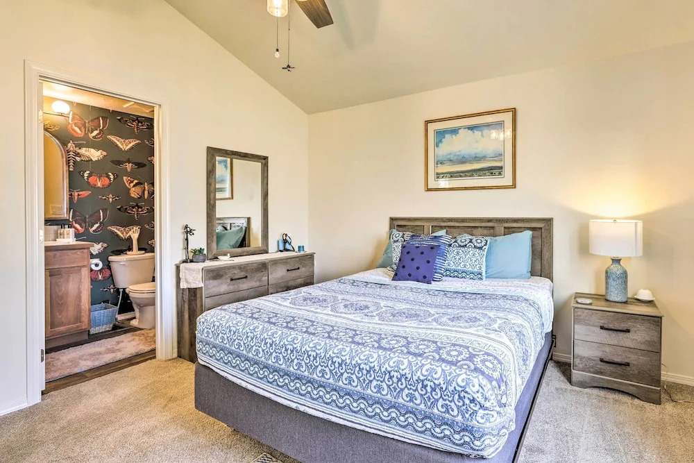 Prismatic Boise Retreat w/ Fenced Backyard!