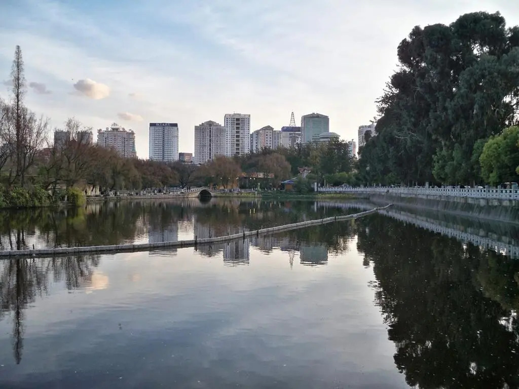GreenTree Inn Yunnan Kunming Yuantong Express Hotel