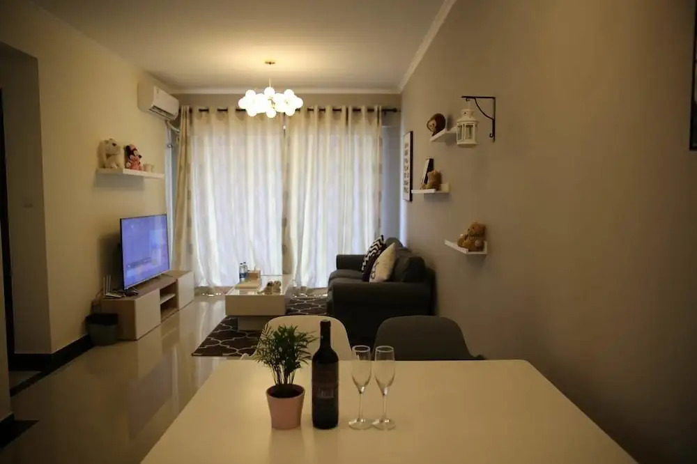 Xinguang Apartment