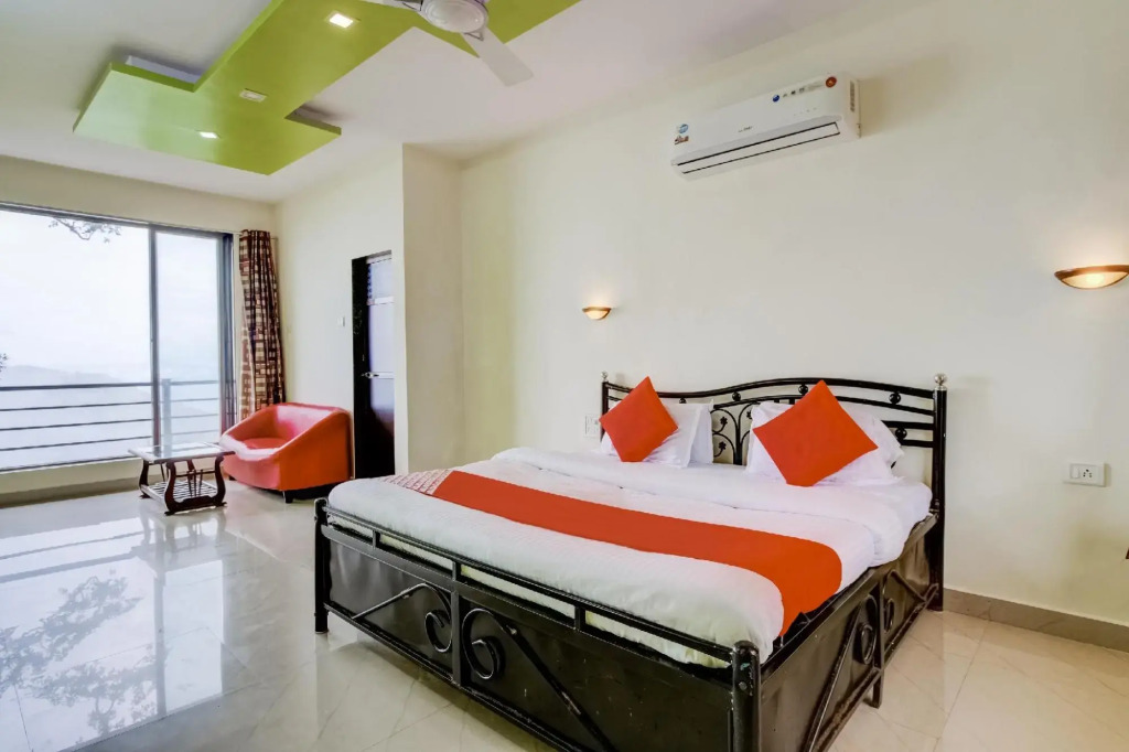 OYO 62904 Hotel Ayaan Valley House