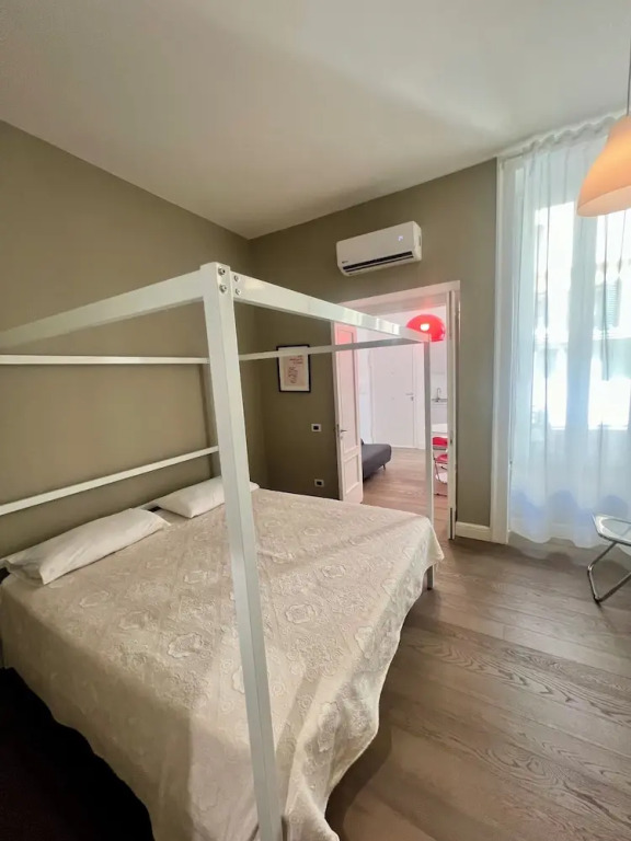 Lion Suite