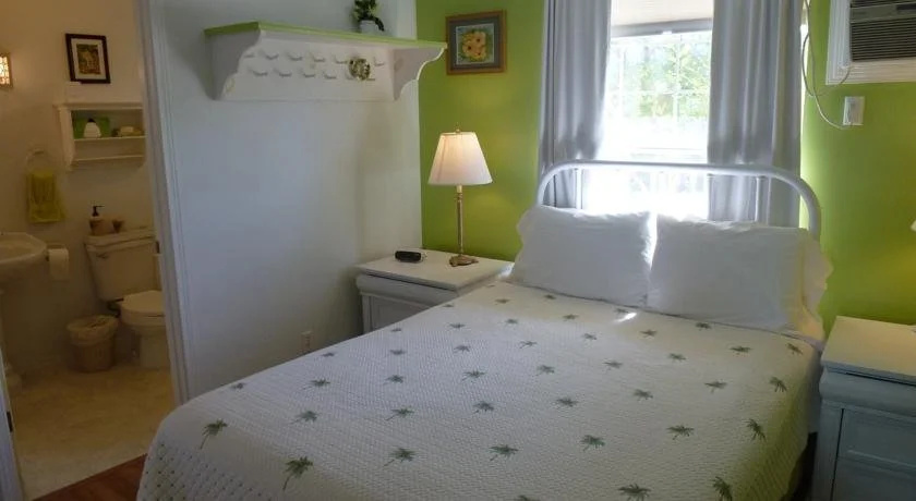 Pennys Place Inn Paradise