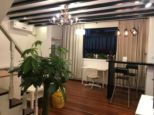 Old French Concession Old Lane Loft House