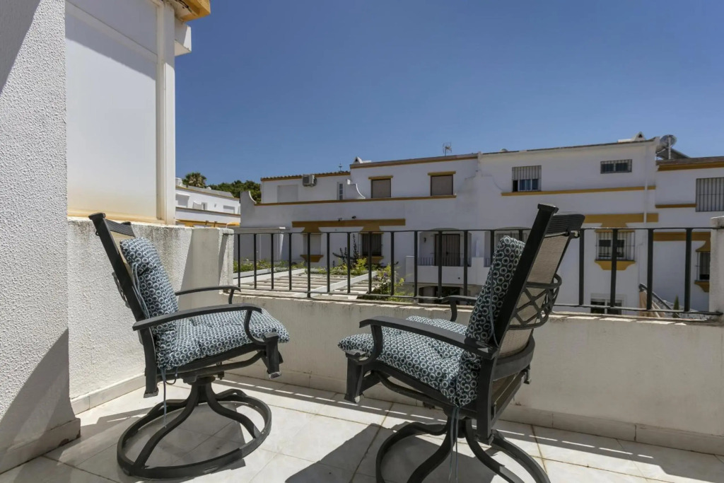 Casa el Olivo by Finest Rentals