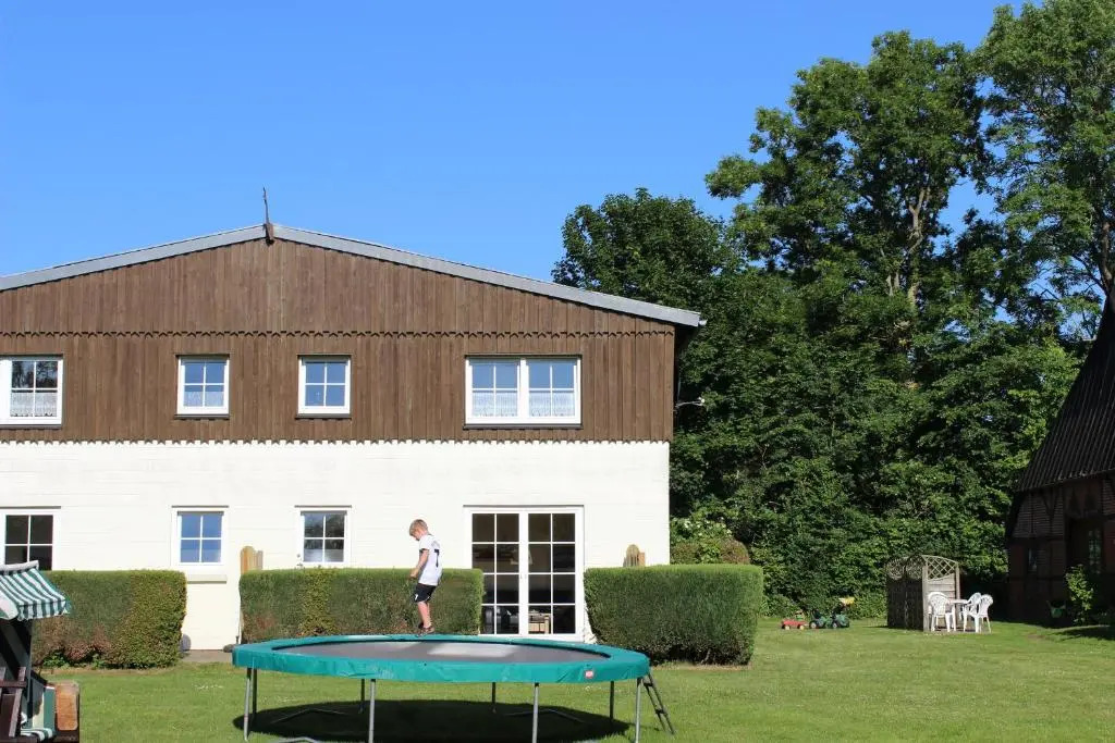 Ferienwohnung 6, OG, Hof zur Sonnenseite Fehmarn