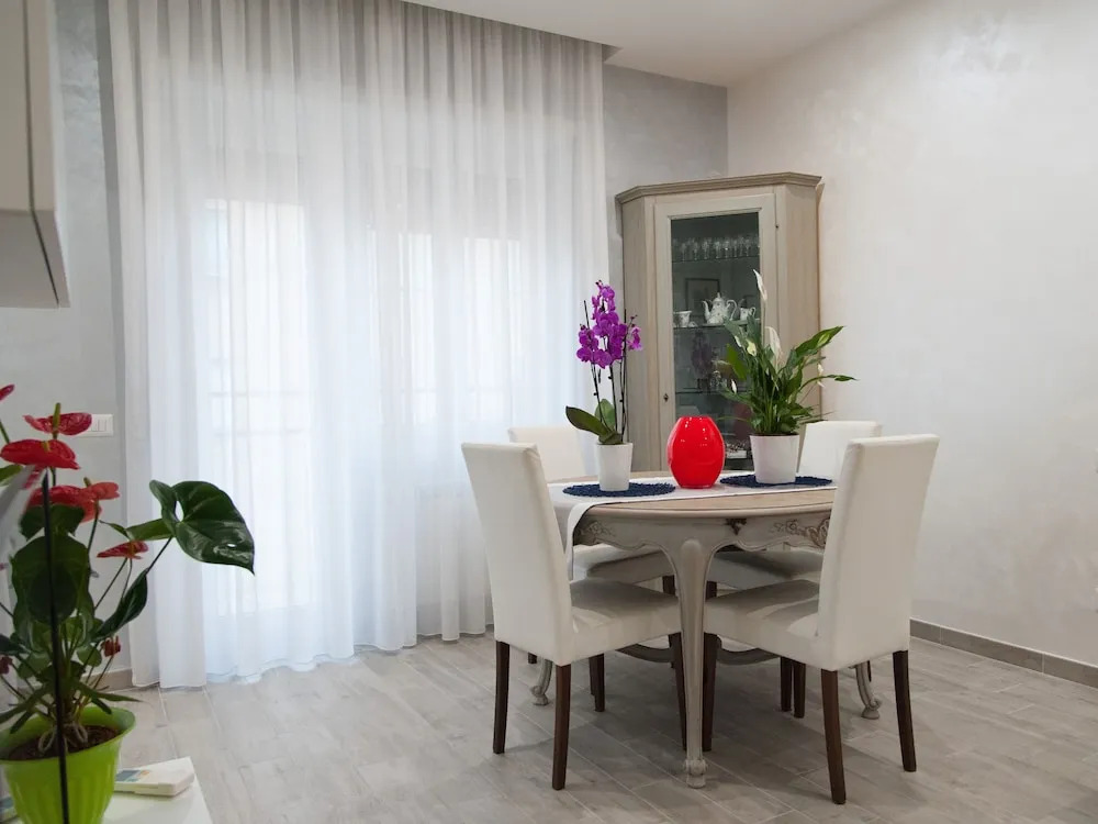 Otto House Roma