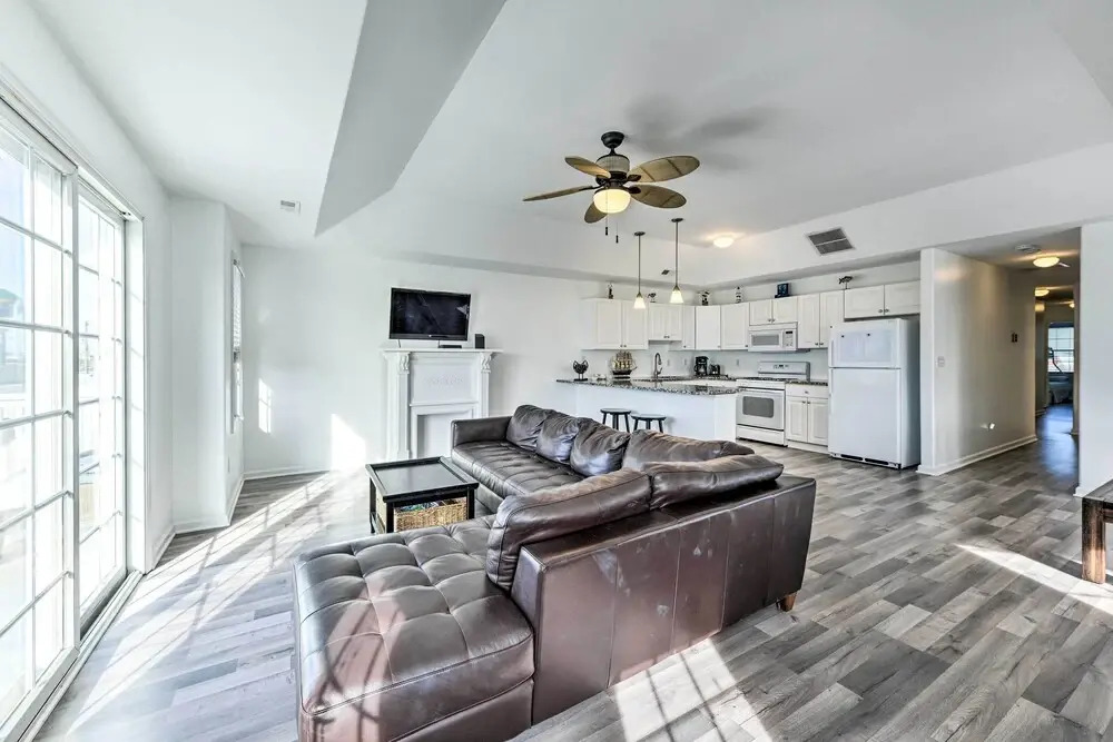 Wildwood Condo: Walk to Beach + Water Parks!