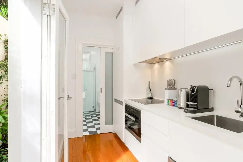 Cosy Inner West Studio With Courtyard