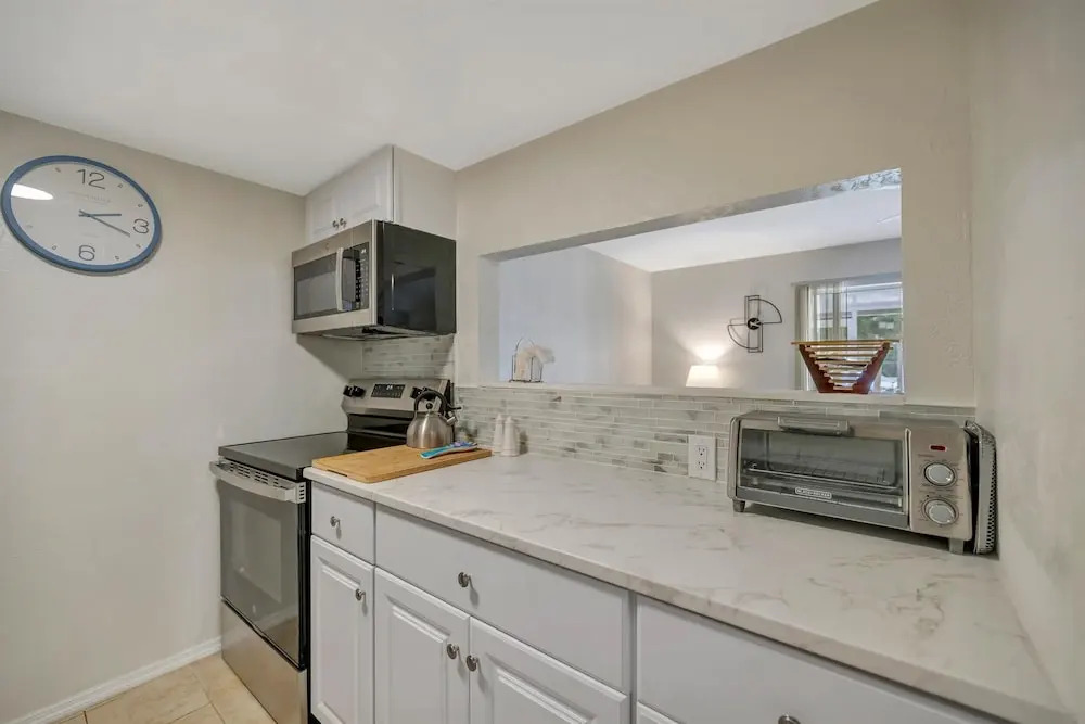 Bermuda Bay Beachside Condo