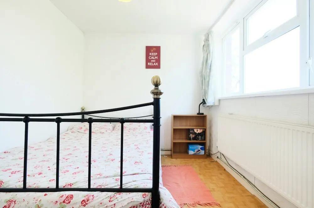 A Cosy two Bedroom Apartment, Sleeps 3