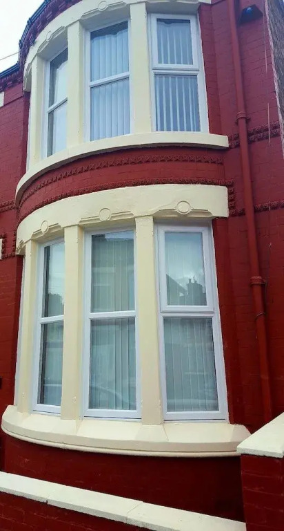 Gidlow House
