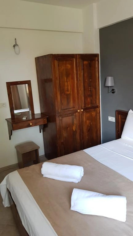 Poppy Apart Hotel