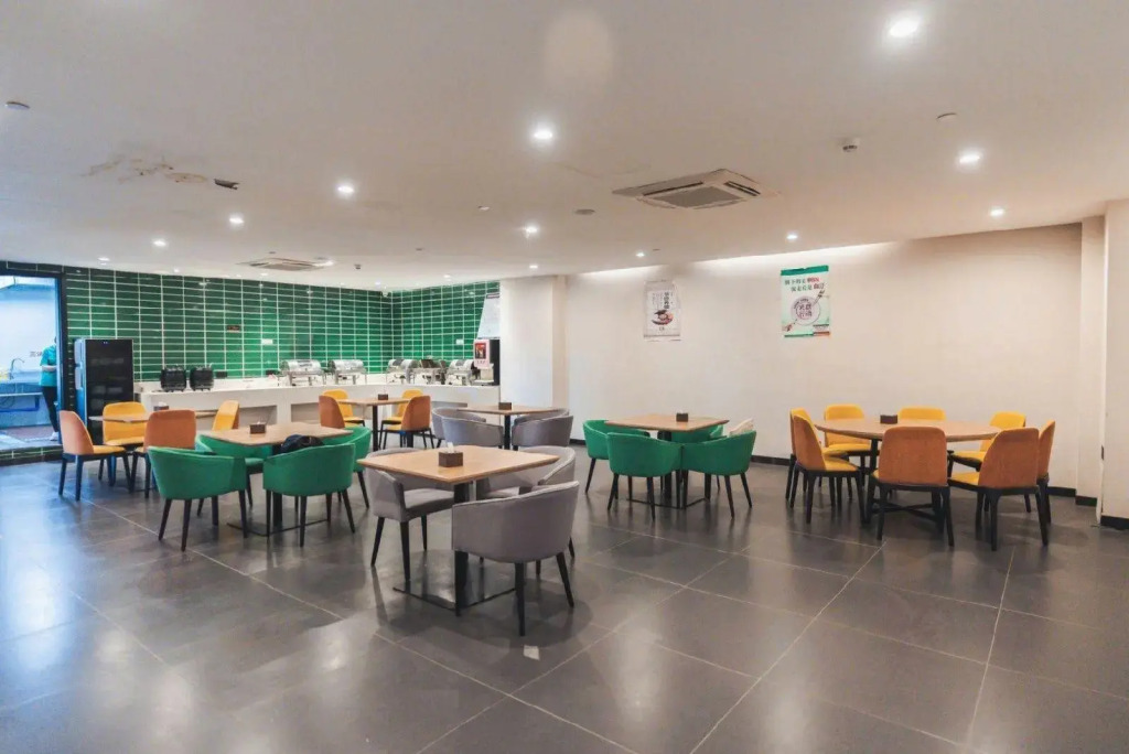GreenTree Inn Lanzhou Zhongchuan Airport Business Hotel