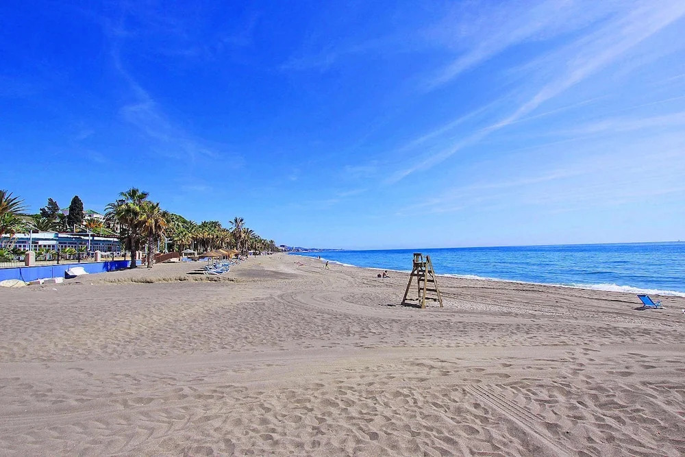 1105 Beachfront Apartment Marbella Golden Mile 4 Pools
