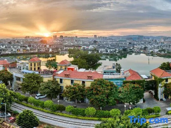 Yuehu View Smart Homestay (Jianshui Ancient City Branch)