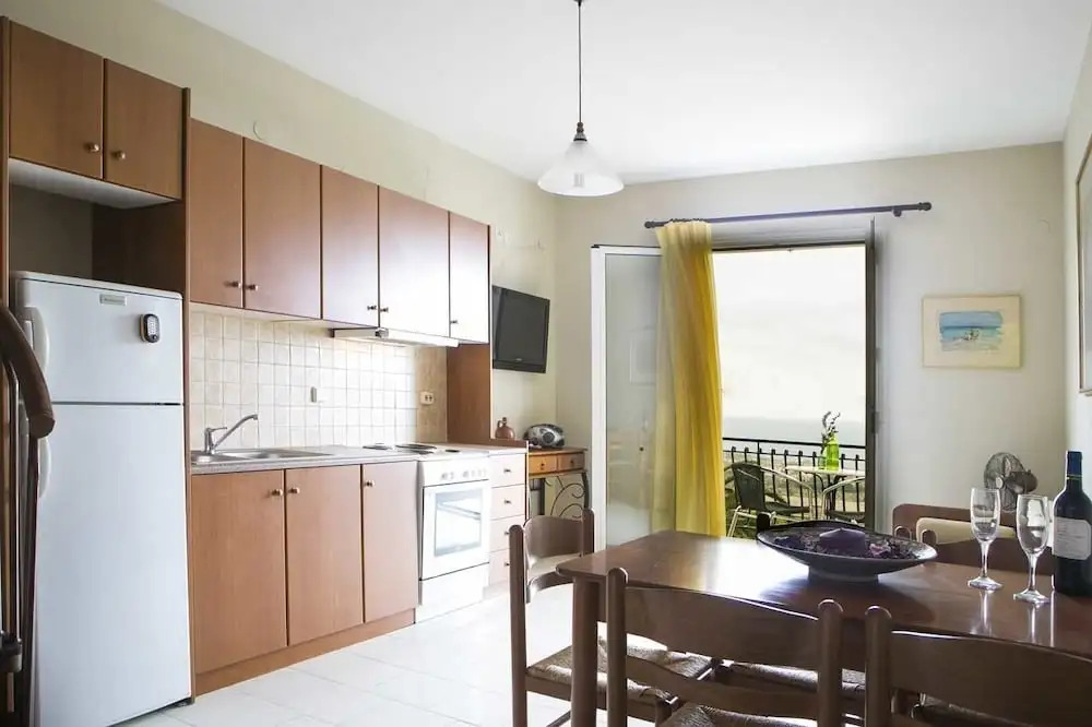 Irena Studios & Apartments