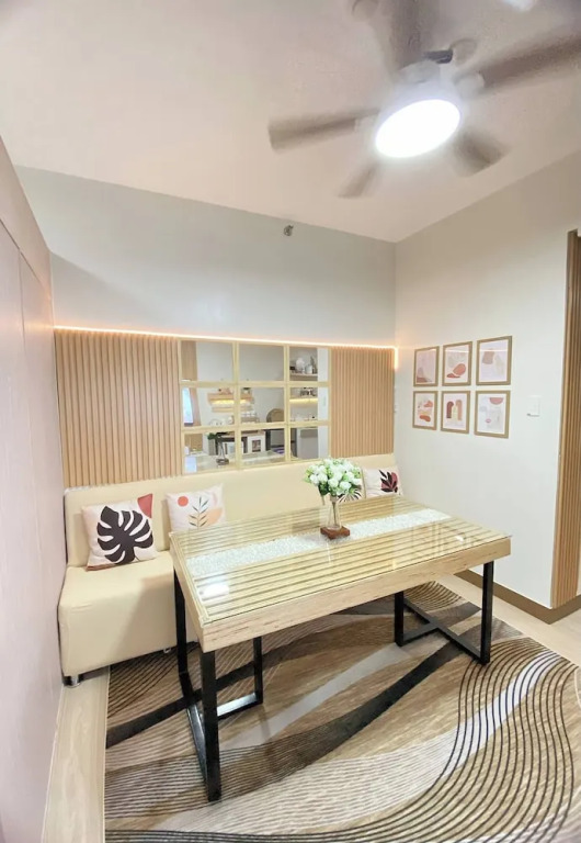Aesthetic Cozy Stay With Ps4, Netflix & Coffee Nook - Elena Suites Staycation