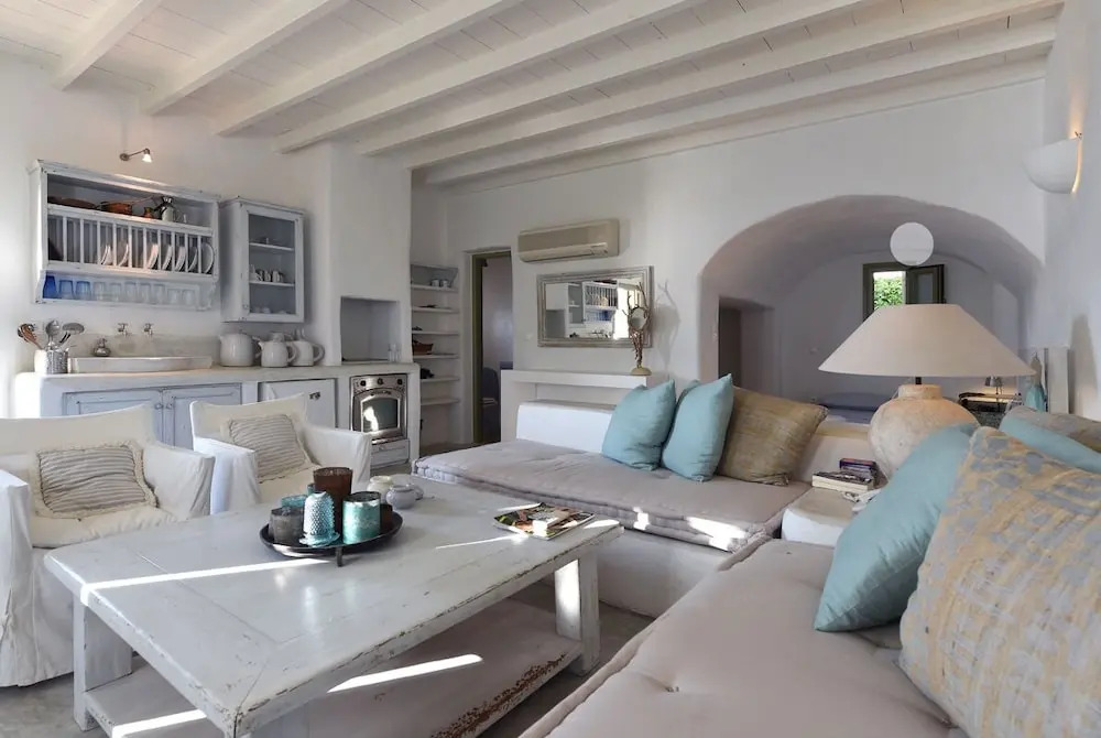 Ochre Dream, Beach front & Sunset villa Naousa