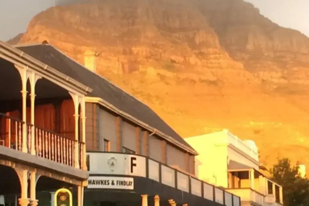 The Paragon SOLO MODERN DELUXE CENTRAL TO CAPE TOWN